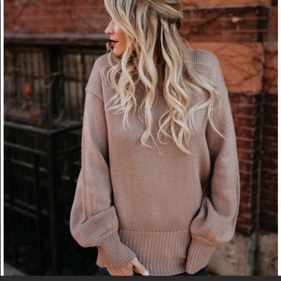 New Sexy Backless Chunky Knit Sweater - Picture 3 of 11